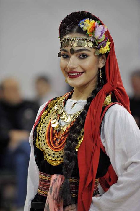 Costume Hairstyles, Balkan Culture, Serbian Clothing, Serbian Women, Bulgarian Women, Traditional Clothes, Gymnastics Workout, Traditional Fashion, Traditional Dresses