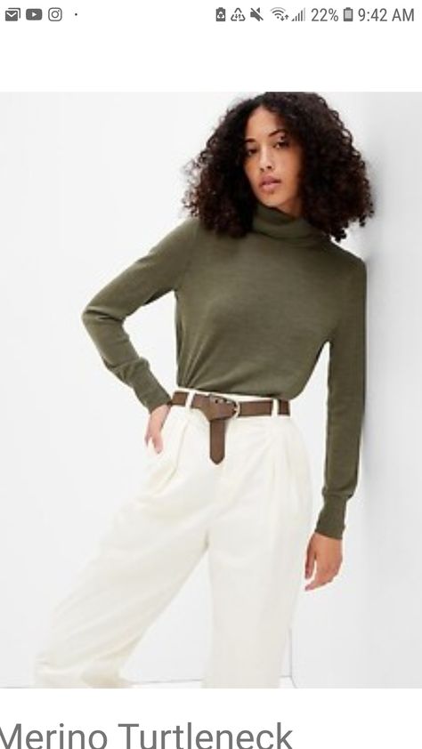 Turtleneck Office Outfit, Olive Green Turtleneck Outfit, Green Turtleneck Outfit, Turtle Neck Sweater Outfit, Pomegranate Cake, Olive Green Turtleneck, Neck Sweater Outfit, Autumn Woman, Turtleneck Outfit