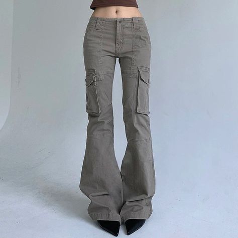 Vintage Style Cargo Pants https://pinklimes.co.uk/products/vintage-style-cargo-pants PinkLimes #streetwear #y2k #y2kfashion #y2kaesthetic #slay #kawaii #offensiveslogan #babytee #croptop #indiegirl #trendingfashion #2000s #naughties #90s #streetweardaily Bootcut Cargo Pants, Low Rise Jeans Y2k, Patchwork Cargo Pants, Flare Cargo Pants, Fav Outfit, Cargo Design, Bootcut Trousers, Denim Pattern, Street Fits