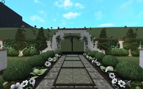 Coastal Bloxburg, Cottage Core Bloxburg House, Bloxburg City, Bloxburg Beach House, Castle House Design, Castle Exterior, Two Story House Design, House Plans With Pictures, Mansion Exterior