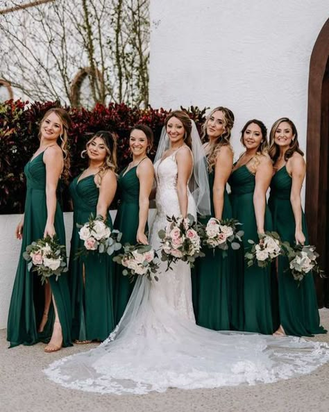 Mixed Green Bridesmaid Dresses, Emerald Wedding Colors, Flowers Exotic, Bridal Parties Colors, Bridesmaid Dresses Floor Length, Dresses Floor Length, Green Spaghetti, Emerald Bridesmaid Dresses, Green Themed Wedding