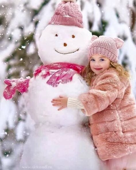 Snow Photoshoot, Snow Pictures, Winter Cottage, Winter Photos, Winter Beauty, Winter Girls, Winter Kids, Winter Fun, Winter Colors