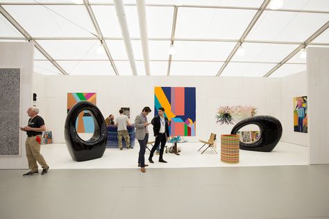 What is Art Basel? A Guide to the Worlds Biggest International Art Fair Art Gallery Exhibition, Miami Art District, Coral Castle, What Is Art, Galleria D'arte, Art Movements, Gallery Space, Usa Beaches, Art Basel Miami