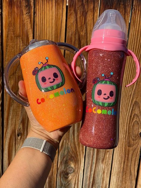 Kids Tumblers, Bottle Gift Tags, Hello Kitty Shoes, Toddler Cup, Sippy Cups, Glitter Tumblers, Cup Crafts, Custom Tumbler Cups, Glitter Dipped