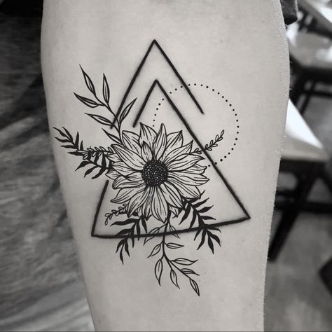 Sunflower Tattoo Triangle, Sunflower In Triangle Tattoo, Flower Tattoo With Triangle, Womens Geometric Tattoos, Floral Hexagon Tattoo, Daisy Tattoo Geometric, Shoulder Tattoos For Women Geometric, Floral Triangle Tattoo, Geometrical Flower Tattoo