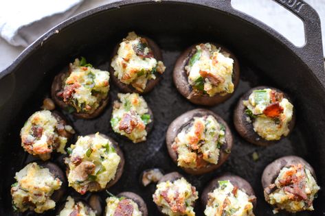 Crimini Mushrooms, Bacon Stuffed Mushrooms, Cremini Mushrooms, Vegetable Recipes, Christmas Food, Bacon, Food And Drink, Stuffed Mushrooms, Yummy Food