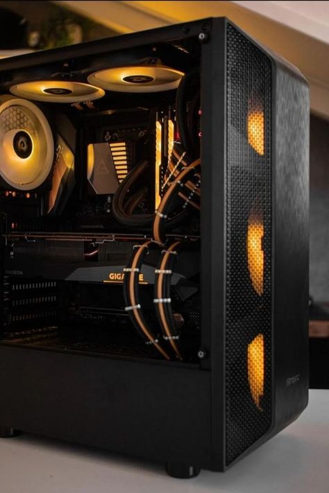 Best gaming PC 2022. Black And Gold Gaming Setup, Best Gaming Pc, Setup Pc, Pc Builds, Tokyo Ghoul Wallpapers, Cool Gadgets For Men, Pc Build, Coffee Theme, Gaming Pcs