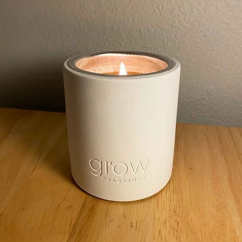 23 Best Eco-Friendly Candles To Buy & Burn Wax Photos, Eco Candles, Eco Friendly Candles, Eco Luxury, Love The Earth, Wooden Wick, Paper Packaging, Luxury Candles, Glass Vessel