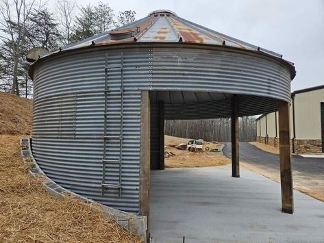 Grain Bin Garage, Grain Bin Outdoor Kitchen, Grain Silo Storage Shed, Grain Silo Gazebo, Silo Outdoor Bar, Old Silo Gazebo, Grain Bin Gazebo By Pool, Silo Bar, Grain Bin House