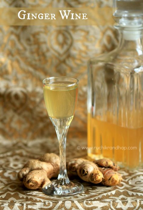 Ginger Wine, Wine Making Recipes, Homemade Wine Recipes, Blackberry Wine, Ginger Liqueur, Homemade Liquor, Fermentation Recipes, Homemade Wine, Christmas Carols