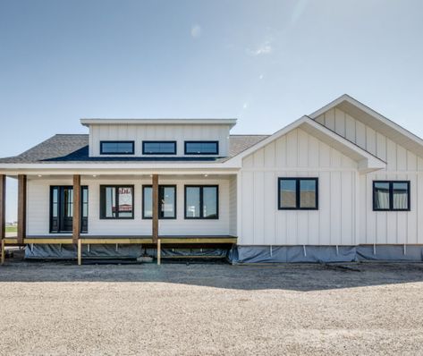 Garnet Floor Plan | Jade RTM Homes Farmhouse Style Modular Homes, Modular Lake Homes, Modular Homes Matterport, Manufactured Homes Farmhouse, Manufactured Farmhouse Modular Homes, Modular Home Floor Plans 4 Bedroom, Prefab Farmhouse Modular Homes, Luxury Modular Homes, Manufactured Farmhouse