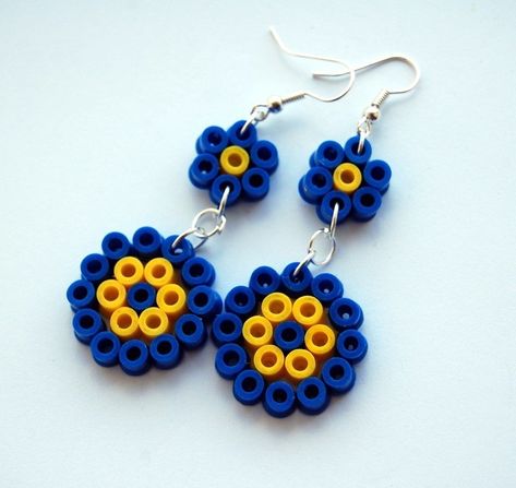 Perler Bead Earrings, Melt Beads Patterns, Hama Art, Paper Quilling Earrings, Easy Perler Bead Patterns, Paper Quilling Jewelry, Melty Bead Patterns, Easy Perler Beads Ideas, Quilling Earrings