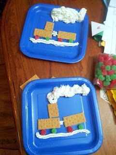 Polar Express Crafts, Transportation Songs, Movie Treats, Polar Express Activities, Polar Express Christmas Party, Polar Express Theme, Polar Express Movie, Preschool Farm, December Ideas