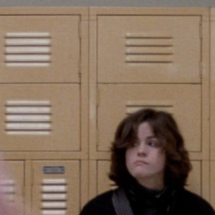 John Hughes / 80s Movie Clips on Instagram: "Such an iconic scene! #thebreakfastclub #johnhughesmovies #johnhughes #johnbender #clairestandish #brianjohnson #andrewclark #allisonreynolds" John Bender Icon, John Bender Aesthetic, Allison Reynolds, Ally Sheedy, John Bender, John Hughes Movies, Brian Johnson, John Hughes, Movie Clips