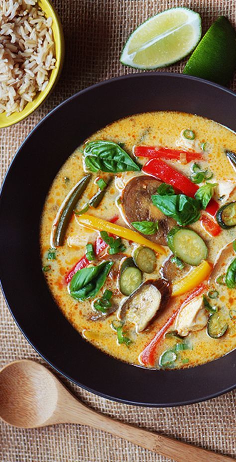 Lemongrass, Chicken, and Coconut Curry Stew With Summer Vegetables. Get your Thai fix without ever ordering takeout—easy weeknight soup dinner coming right up. Easy Weeknight Soup, Weeknight Soup, Thai Mad, Summer Vegetable Recipes, Lemongrass Recipes, Coconut Curry Recipes, Lemongrass Chicken, Curry Stew, Summer Vegetables