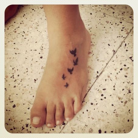 Tattoos Representing Children, Bird Tattoos For Women, Flying Bird Tattoo, Faith Tattoo, Foot Tattoo, Dope Tattoos, Little Tattoos, Birds Tattoo, Foot Tattoos