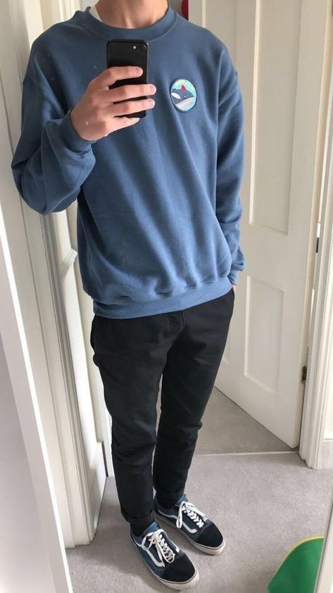 Christian Style, Style Skate, Teen Boy Outfits, Men With Street Style, Streetwear Mode, Mens Outfit Inspiration, Next Fashion, Stylish Mens Outfits, Men Fashion Casual Outfits