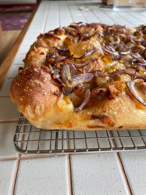 BEST FOCACCIA RECIPE (WITH POOLISH OR DISCARD) Poolish Focaccia, Sourdough Discard Focaccia, Best Focaccia, Sourdough Focaccia Recipe, Best Pizza Dough Recipe, Pizza Bread Recipe, Whole Wheat Sourdough, Dutch Oven Bread, Bread Tin