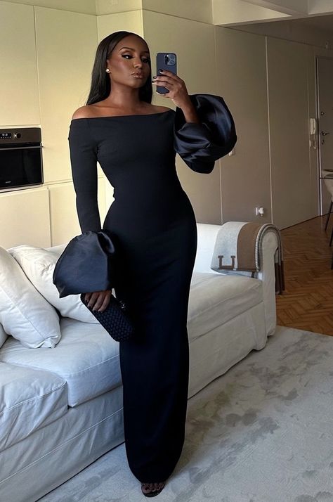 Evening Gowns Black Women, Classy Dresses Black Women, Formal Winter Outfits, Elegant Black Women, Nigerian Lace Styles Dress, Nigerian Lace Styles, Styles Dress, Black Dresses Classy, Nigerian Lace