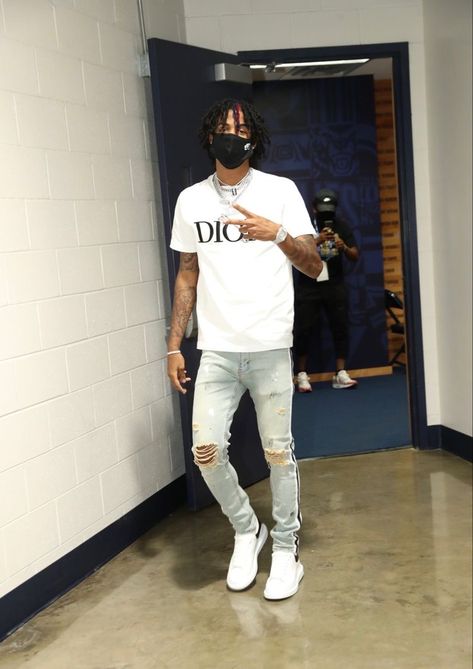 Ja Morant Drip, Traveling Hairstylist, Kylie Jenner Boyfriend, Basketball Boyfriend, Ja Morant Style, Bola Basket, Drippy Outfit, Dreadlock Hairstyles For Men, Black Men Fashion Swag