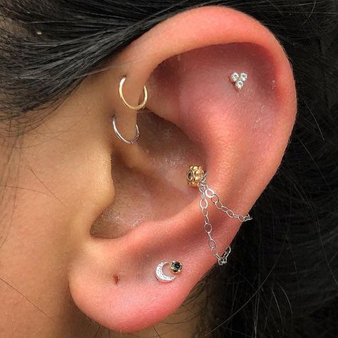 Sacred gold on Instagram: “Check this mixed metal ongoing project Nicole @wklp got to add a mini double lobe to✨ Nicole selected the Hammered Moon in white gold, and…” Double Lobe Piercing, Ear Piercing Ideas, Lobe Piercings, Diy Easter Gifts, Multiple Ear Piercings, Lobe Piercing, Piercing Ideas, Easter Diy, Mixed Metals