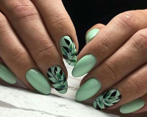 Leaves Nails, Tropical Nail Art, Bright Nail Art, Tropical Nails, Green Nail Designs, Green Nail, Latest Nail Art, Her Nails, Glitter Nail Art