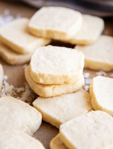 Coconut Shortbread, Coconut Oil Shortbread Cookies, Lilikoi Shortbread Cookies, Coconut Shortbread Cookies, Coconut Flour Shortbread, Coconut Shortbread Cookies 12 Tomatoes, Snowball Christmas Cookies, Best Christmas Desserts, Shortbread Cookie Recipe