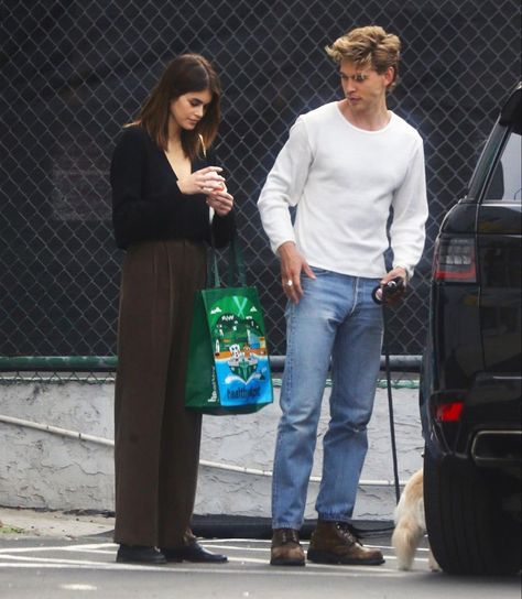 Pancho Outfit, Rock Street Style, Blundstone Outfit, Butler Outfit, Steve Mcqueen Style, Mens Outfit Inspiration, Austin Butler, Kaia Gerber, Thrift Fashion