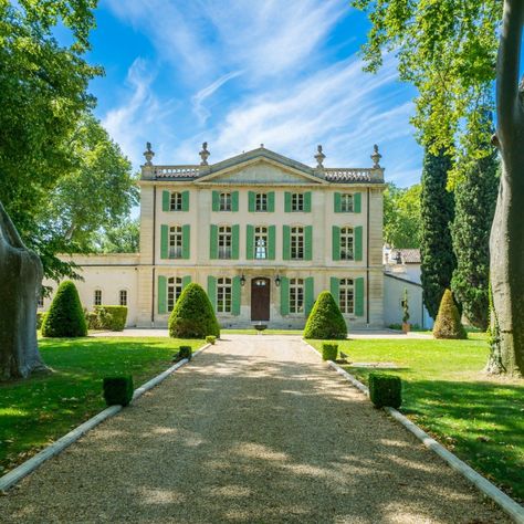 Chateau de Tourreau - villa Chateau de Tourreau Provence | Isle Blue Italian Architecture Aesthetic, Chateau Exterior, French Mansion, Brick Cottage, Classical House, Italian Architecture, Beautiful Vacations, Georgian Homes, Mansions Luxury