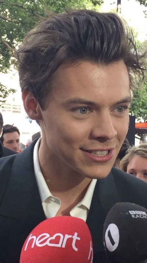 Dunkirk Harry Styles Premiere, Harry Styles Dunkirk Premiere, Dunkirk Harry, Dunkirk Premiere, Harry Styles Dunkirk, Harry Styles Smile, Haikou, Harry Styles Pictures, Harry Styles Photos