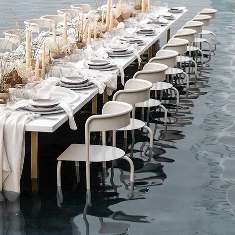 micro wedding destination wedding reception in water #uniquewedding #microwedding Neutral Wedding Colors, Top Wedding Trends, Wedding Color Trends, Water Wedding, Cabo Weddings, Beach Wedding Inspiration, Neutral Wedding, Modern Beach, Wedding Chicks