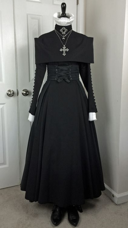 Priest Clothing, Mode Inspo, Grunge Style, Fantasy Clothing, Fantasy Fashion, Lolita Dress, Gothic Lolita, Character Outfits, Lolita Fashion