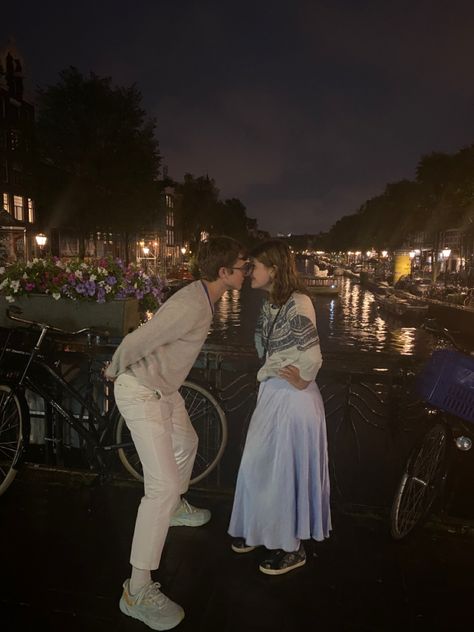 #amsterdam #northerneurope #couplegoals #couplephotoideas #boyfriend #bf #datenightideas #downtownaesthetic #romantic #europe #travelingram #coupletraveling amsterdam aesthetic vintage romantic couple Couple In Amsterdam, Amsterdam With Boyfriend, Amsterdam Aesthetic Couple, Couple Amsterdam, Amsterdam Couple, Downtown Couple Aesthetic, Amsterdam Aesthetic Vintage, Paris Dream, Europe Aesthetic