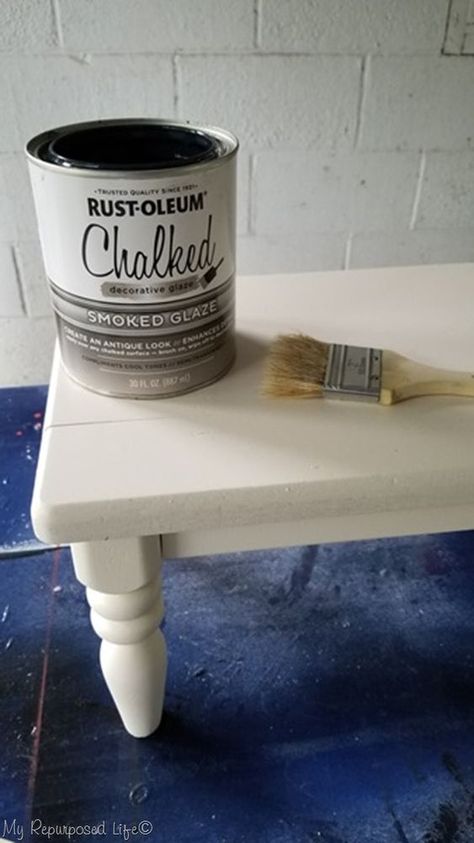 rustoleum chalked smoked glaze is the perfect addition to any painted furniture project! Up YOUR game. #furniture #furnituremakeover #makeover #stepstool #kids Rustoleum Chalk Painted Furniture, Chalk Paint Farmhouse Table, Rustoleum Decorative Glaze, Rustoleum Chalk Paint Colours, Chalk Paint Kitchen Table, Upcycle Ladder, Bee Bedroom, Game Furniture, White Chalk Paint Furniture