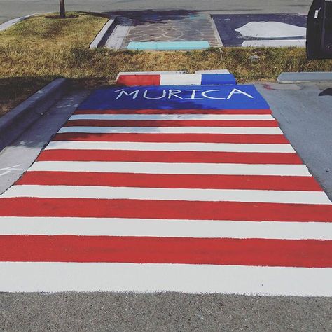 These High Schools Let Their Seniors Paint Their Parking Spots Each Year (24 Photos) Parking Spot Painting High School Boys, Senior Parking Space Ideas For Boys, Parking Space Ideas, Senior Parking Space Ideas, Parking Lot Painting, James Bowie, Parking Spot Painting, Spot Painting, Sports Ideas