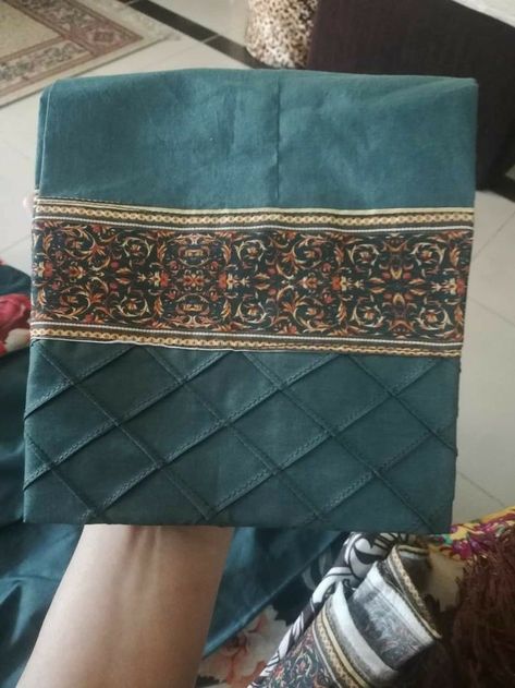 Poncha Design, Trouser Pants Pattern, Women Trousers Design, Womens Pants Design, Neck Designs For Suits, Trendy Shirt Designs, Trouser Design, Kurta Neck Design