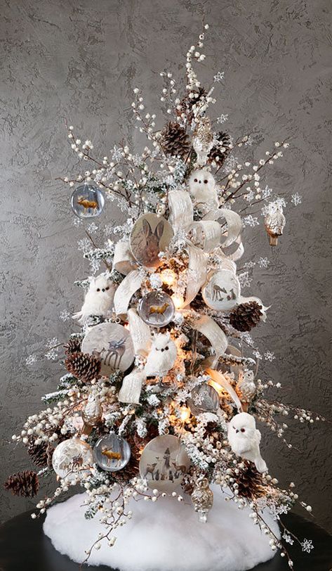 Christmas Trees - Cabin Lodge Nature | Jeannie Pence Christmas Owls Decorations, Christmas Tree Inspiration White, Owl Christmas Tree, Woodland Christmas Tree, Elegant Christmas Tree Decorations, Christmas Tree Images, Elegant Christmas Trees, A White Christmas, Tabletop Christmas Tree