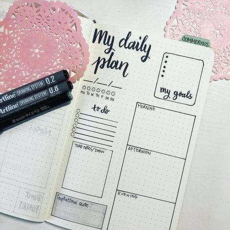 bullet journal idea | bujo daily log Bullet Journal Wishlist, Future Log Bullet Journal, Bullet Journal Banners, Bullet Journal Daily Spread, Bullet Journal Simple, Bullet Journal Daily, Bullet Journal Yearly, Bullet Journal September, Bullet Journal Mood Tracker