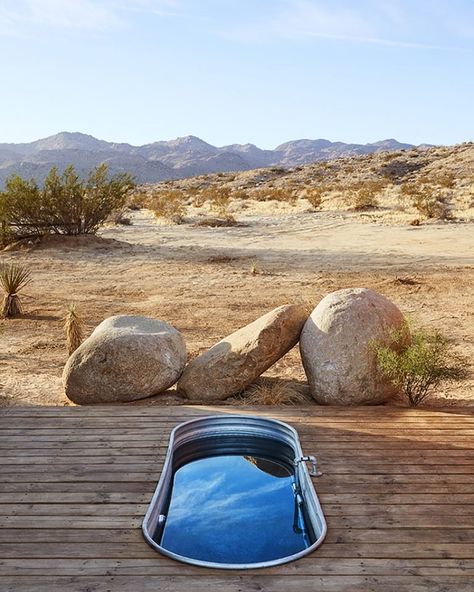 Cowboy Tub, Desert Vacation, Grey Water System, Outdoor Bathtub, Steel Sheds, Outdoor Tub, Outdoor Baths, Joshua Tree California, Mini Pool