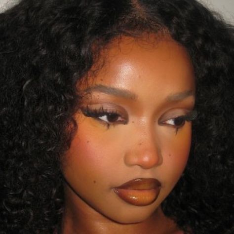 Earthy Makeup Looks, Makeup Looks Black Women, Earthy Makeup, Makeup Black Women, Makeup For Black Skin, Dope Makeup, Looks Black, Makeup For Black Women, Makeup Designs