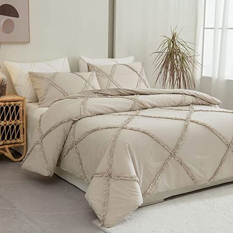 Beige Bedding Set, Spring Comforter Sets, Beige Comforter Bedroom Ideas, Shabby Chic Bedding Sets, Spring Bedding, Fancy Bed, Ruffle Comforter, Comforter Sets Boho, Beige Comforter