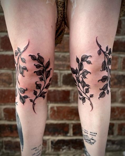 Free Hand Tattoo, Special Tattoos, Mushroom Tattoos, Geometry Tattoo, Tattoo People, Leg Sleeve Tattoo, B Tattoo, Knee Tattoo, Next Tattoo