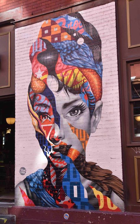 Located outside Caffe Roma (on the corner of Mulberry and Broome streets) by Tristan Eaton.    © 2019 Nina Zee ⁠   #AudreyHepburn  #tristaneaton #streetartists #nycstreetart #nycgraffiti #streetartnyc #beststreetart #lovestreetart #streetartmurals #streetart #streetartcities #streetarthunter #streetview #streetartphotography #streetartandgraffiti #streetarteverywhere Brooklyn Street Art, New York Graffiti Aesthetic, Nyc Murals, Tristan Eaton, City Graffiti, Retro Graffiti, New York Street Art, Brooklyn Street, Nyc Graffiti