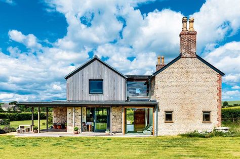 Old cottage extension exterior timber cladding stone Cottage Extension, Single Storey Extension, Building Extension, New Staircase, Modern Extension, House Extension, Extension Ideas, Old Cottage, Timber Cladding