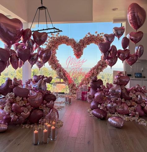 Pretty Proposals, Pink Proposal, Romantic Surprise, Luxury Flowers, Special Moments, Mr Mrs, Balloon Decorations, San Valentino, Future Wedding