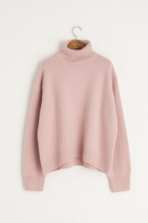 Turtleneck Jumper, Pink Jumper, Knit Wear, Turtle Neck Jumper, Design Clothes, Simple Trendy Outfits, Plus Size Shirts, Elegant Outfit, Winter Outfit