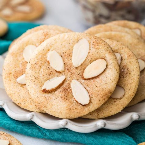 Sand Dollar Cookies Sand Dollar Cookies, Ocean Baby Shower Theme, Sugar Spun Run, Ocean Baby Showers, Beach Baby Showers, Cookies Sugar, Sea Baby Shower, Summer Baking, Unique Cookies