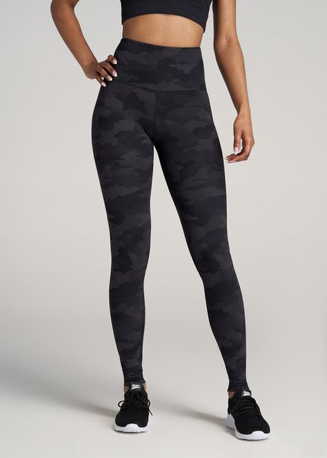 Workout Leggings For Women, Gray Camo Leggings Outfit, Grey Camo Leggings Outfit, Camo Lulu Leggings, How To Style Camo Leggings, Legging Outfits Casual, Black Camo Leggings Outfit, Camo Leggings Outfit, Grey Camo Leggings