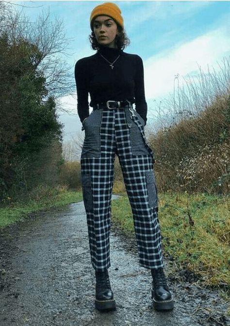 Teenage Fashion 2019 - 18 Fabulous Outfits for Teenage Girls Indie Outfits Aesthetic, Vestiti Edgy, Look Grunge, Mode Kawaii, Goth Outfit, Mode Grunge, Teenage Outfits, Fabulous Outfits, Teenage Fashion