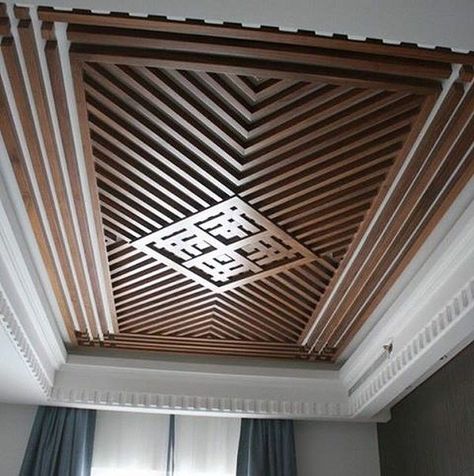 Kitchen Ceiling Design, Wooden Ceiling Design, Minimalist Dekor, Ceiling Design Ideas, New Ceiling Design, False Ceiling Living Room, Interior Design Minimalist, Interior Ceiling Design, House Ceiling Design